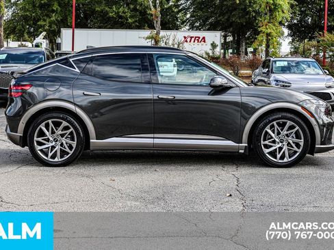 Used 2025 Genesis GV60 Advanced AWD/4WD image 10