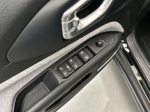 Used 2022 Jeep Compass Latitude AWD/4WD image 19