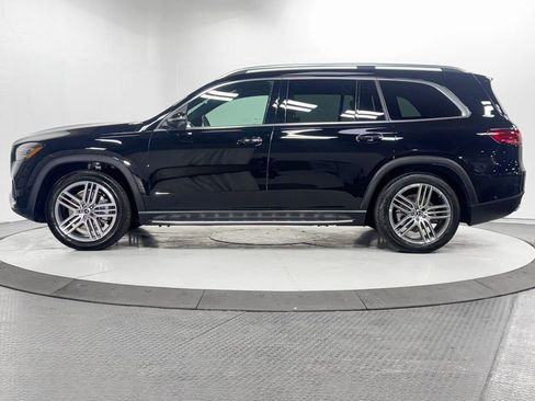 Certified 2025 Mercedes-Benz GLS 450 4MATIC image 4