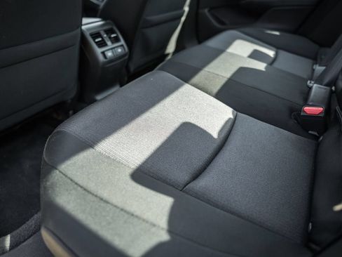 Used 2021 Honda Accord EX image 31