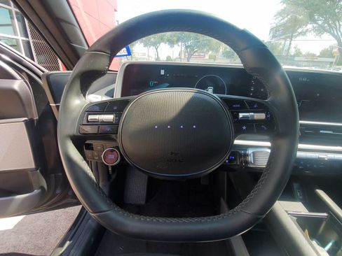 Used 2024 Hyundai Ioniq 6 SE RWD image 14