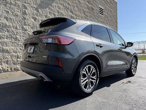 Used 2020 Ford Escape SEL AWD/4WD image 3