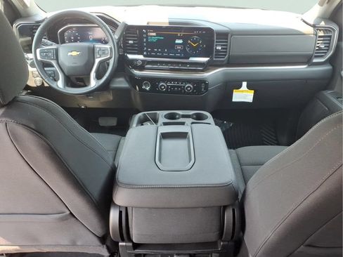 Certified 2024 Chevrolet Silverado 1500 LT AWD/4WD image 7