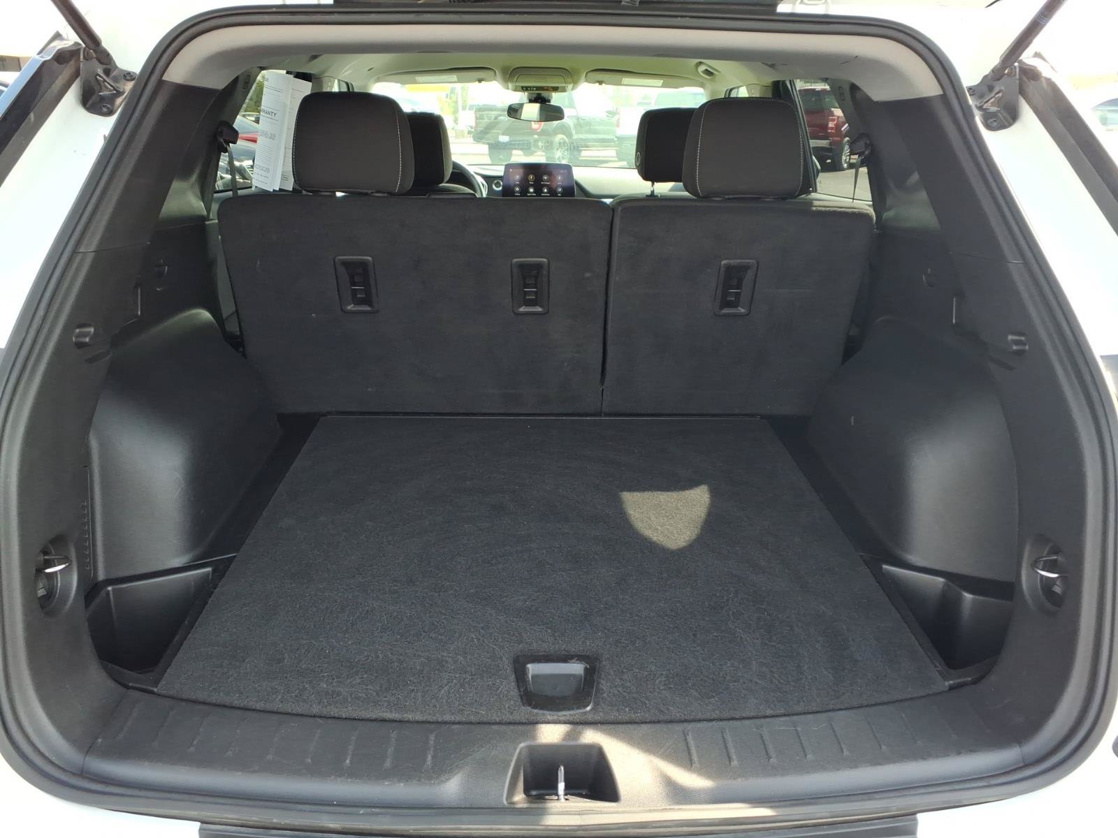 Used 2025 Chevrolet Blazer LT AWD/4WD image 29