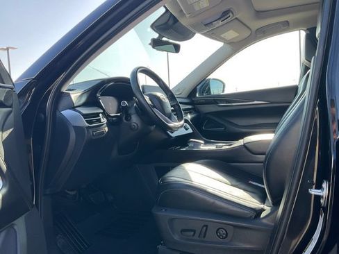 Used 2023 INFINITI QX60 Sensory w/ Cargo Package AWD/4WD image 3
