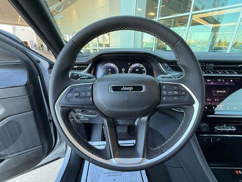 New 2026 Jeep Grand Cherokee L Laredo AWD/4WD image 20