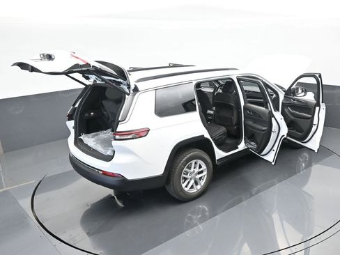 Used 2024 Jeep Grand Cherokee L Laredo w/ Luxury Tech Group I image 61