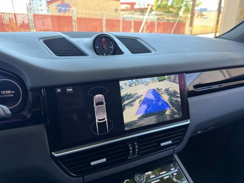 Used 2019 Porsche Cayenne AWD/4WD image 23