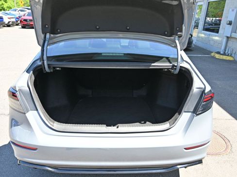 Used 2025 Honda Accord Sport image 18