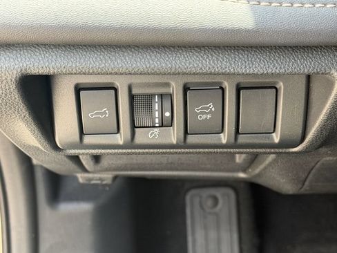 Used 2023 Subaru Outback Limited XT AWD/4WD image 25