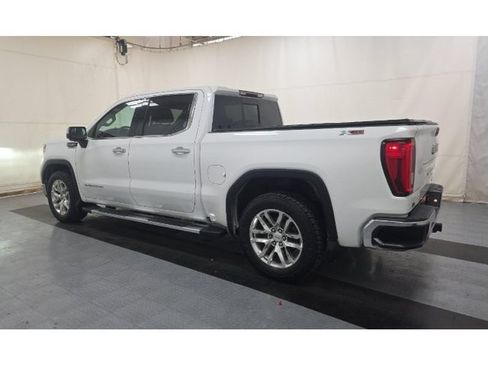 Used 2019 GMC Sierra 1500 SLT w/ SLT Premium Package AWD/4WD image 4