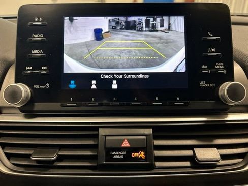 Used 2019 Honda Accord LX image 30
