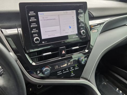 Used 2024 Toyota Camry SE w/ Convenience Package FWD image 20