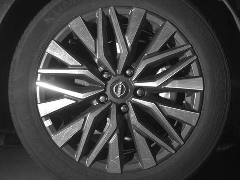 Used 2025 Nissan Altima 2.5 SV image 13