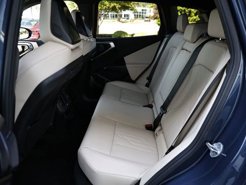 Certified 2025 BMW X3 xDrive30 w/ Premium Package AWD/4WD image 26