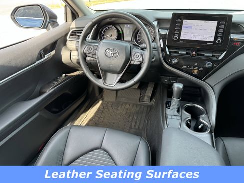 Used 2024 Toyota Camry SE w/ Convenience Package image 4