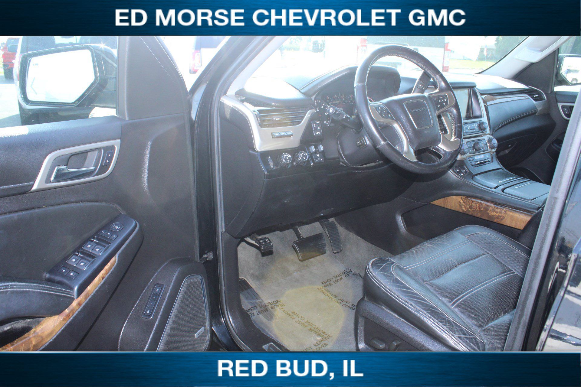 Used 2015 GMC Yukon XL Denali w/ Touring Package AWD/4WD image 6