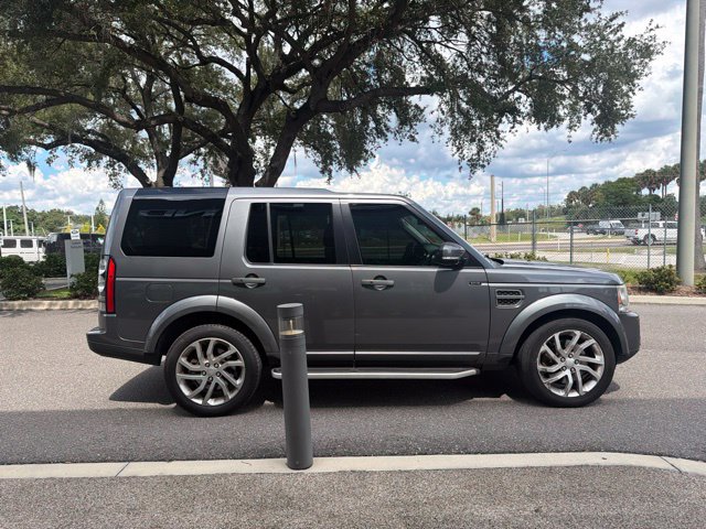 Used 2016 Land Rover LR4 HSE AWD/4WD image 3
