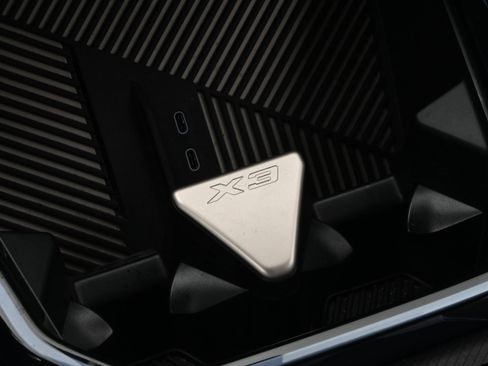 Certified 2025 BMW X3 xDrive30i w/ Premium Package image 31