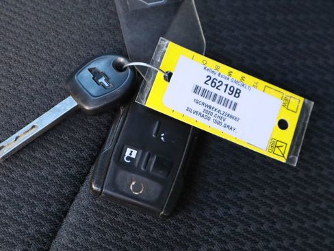 Used 2020 Chevrolet Silverado 1500 Custom w/ Custom Value Package image 30