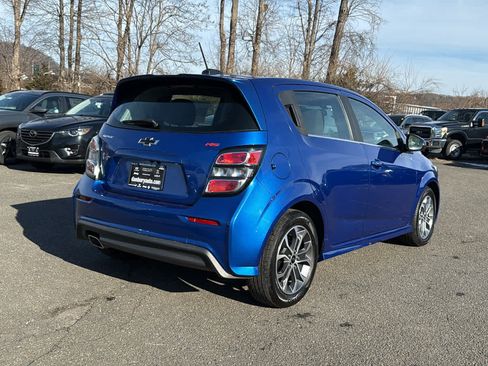 Used 2020 Chevrolet Sonic LT w/ Convenience Package image 3