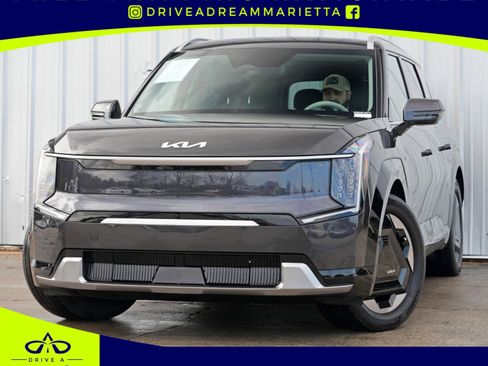 Used 2024 Kia EV9 Land image 1