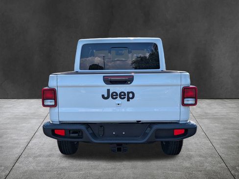 New 2025 Jeep Gladiator Sport image 5