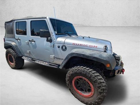 Used 2010 Jeep Wrangler Unlimited Rubicon AWD/4WD image 3