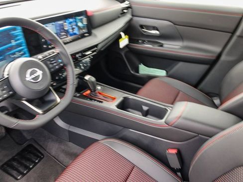 New 2026 Nissan Kicks SR w/ Cold Weather Package image 20