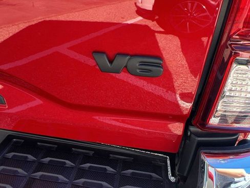 Used 2023 Toyota Tacoma SR5 image 9