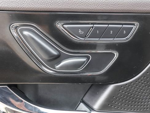 Used 2024 Lincoln Corsair AWD w/ Equipment Group 101A image 9