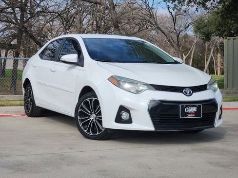 Used 2016 Toyota Corolla S image 2