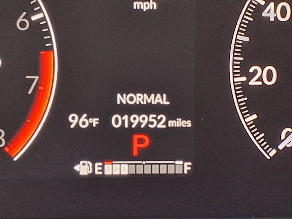 Used 2025 Honda Pilot EX-L image 36