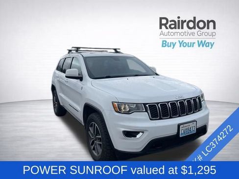 Used 2020 Jeep Grand Cherokee Laredo w/ Quick Order Package 2BN North AWD/4WD image 3
