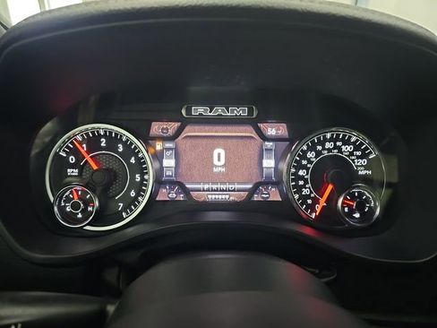 Used 2023 RAM 1500 Laramie AWD/4WD image 15