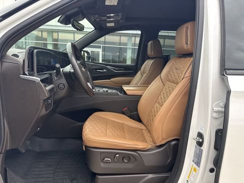 Used 2022 Cadillac Escalade Sport RWD image 9