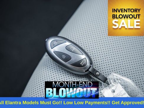 New 2025 Hyundai Elantra Limited image 47