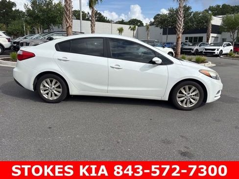 Used 2016 Kia Forte LX w/ LX Popular Plus Package FWD image 4