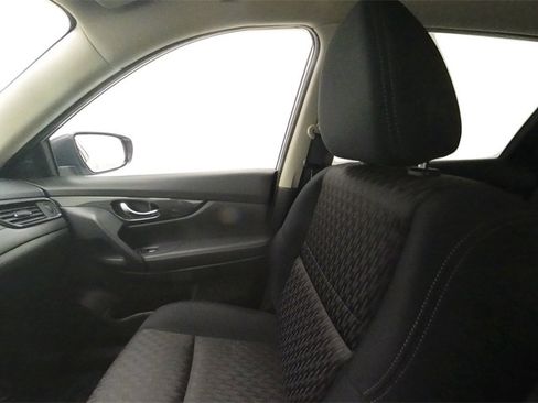 Certified 2017 Nissan Rogue SV w/ SV Premium Package image 29