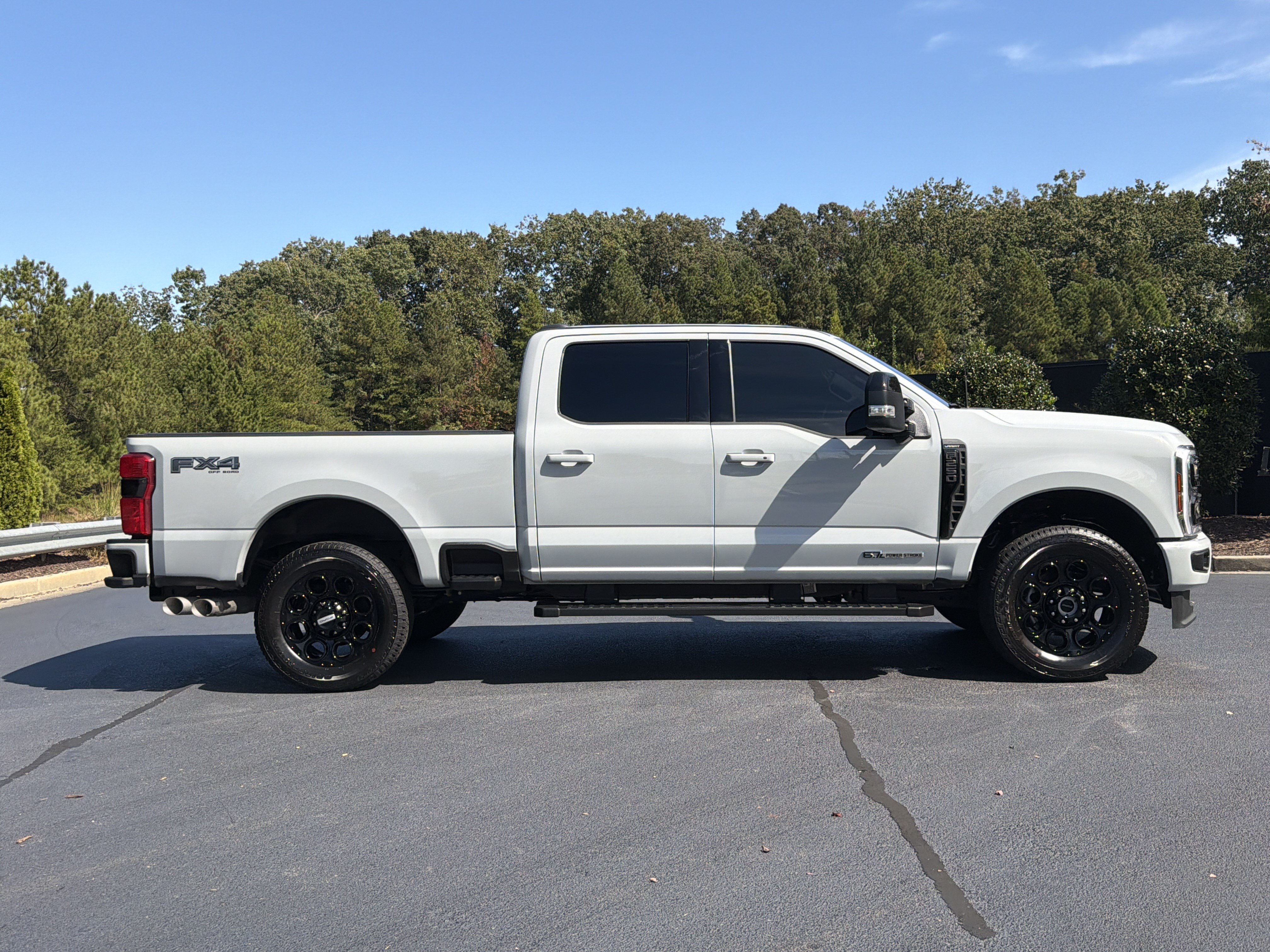 Used 2026 Ford F250 Lariat AWD/4WD image 5