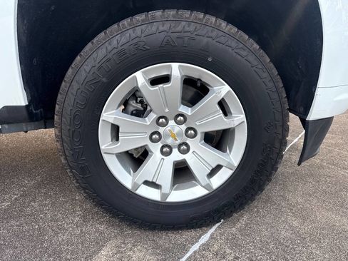 Used 2022 Chevrolet Colorado LT w/ Fleet Safety Package RWD image 40
