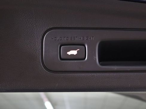 Used 2023 Acura MDX SH-AWD w/ Advance Package image 27