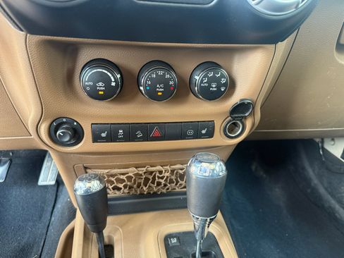 Used 2011 Jeep Wrangler Sahara w/ Dual Top Group AWD/4WD image 5