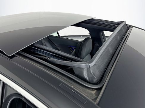 Certified 2025 Mercedes-Benz C 300 Sedan image 23