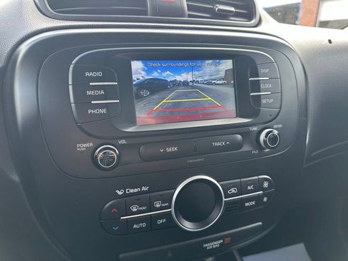 Used 2017 Kia Soul + FWD image 2