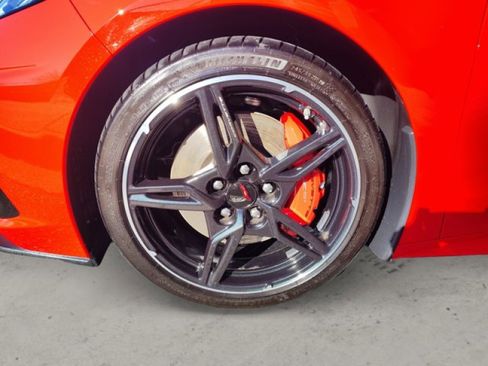 Used 2022 Chevrolet Corvette Stingray Coupe w/ Z51 Performance Package image 10