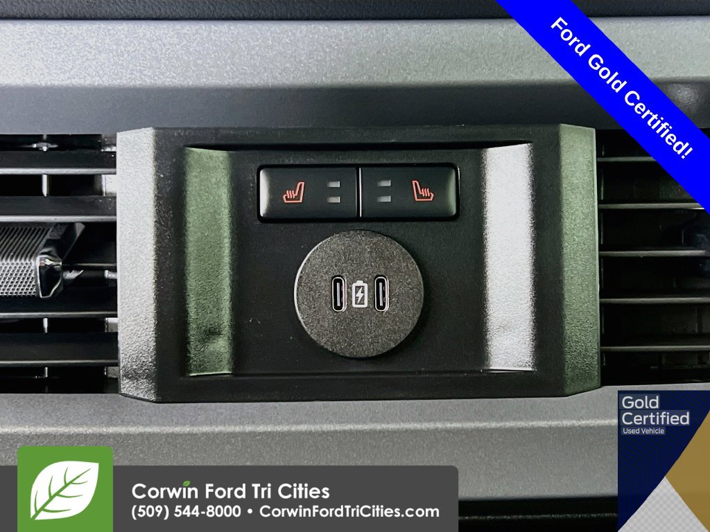 Used 2025 Ford F350 Lariat w/ Black Appearance Package AWD/4WD image 30