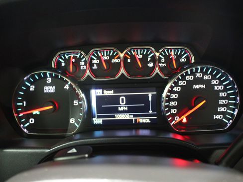 Used 2019 Chevrolet Silverado 1500 LT AWD/4WD image 12