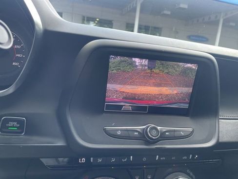 Used 2021 Chevrolet Camaro LT image 11