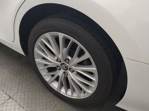 Used 2019 Toyota Camry XLE w/ Driver Assist Package FWD image 31